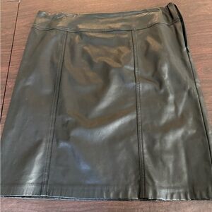 Dana Buchman Black Faux Leather Pencil Skirt
